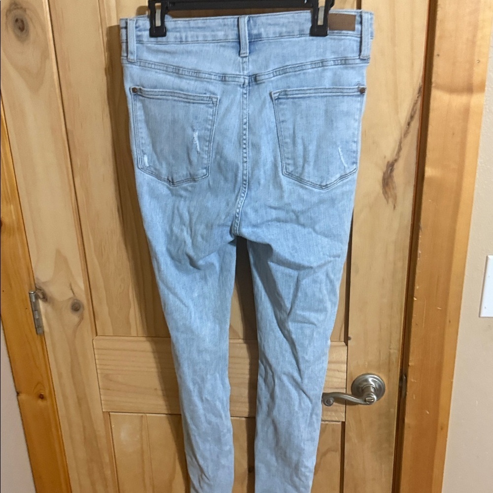 Judy Blue High Rise style JB88431 Light Wash Distressed Women’s Jeans - Picture 3 of 6